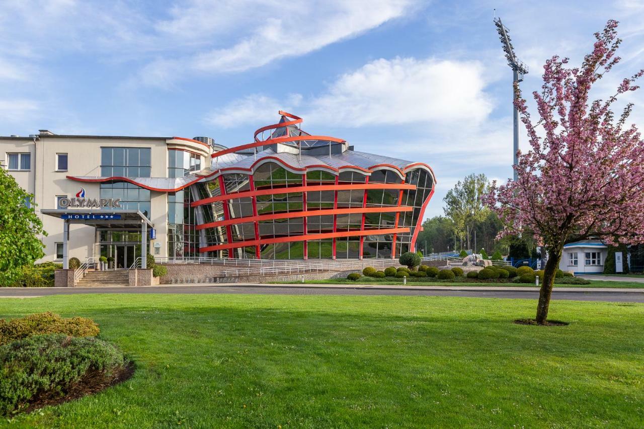 Hotel Olympic Wronki  Экстерьер фото