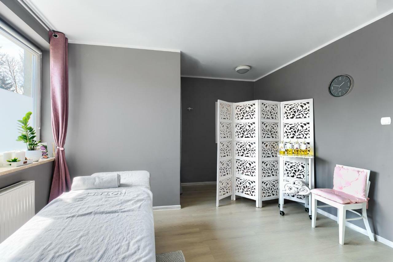 Hotel Olympic Wronki  Экстерьер фото